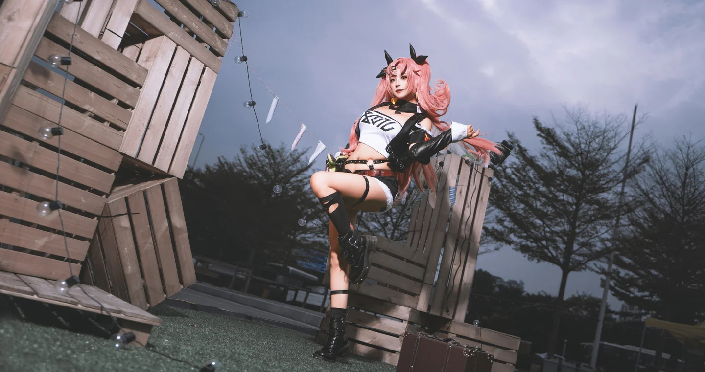 《绝区零》妮可cosplay