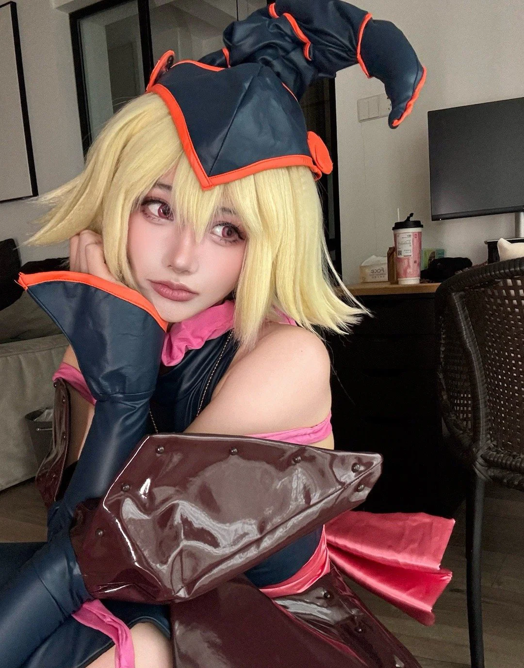 《游戏王》黑魔导女孩cosplay