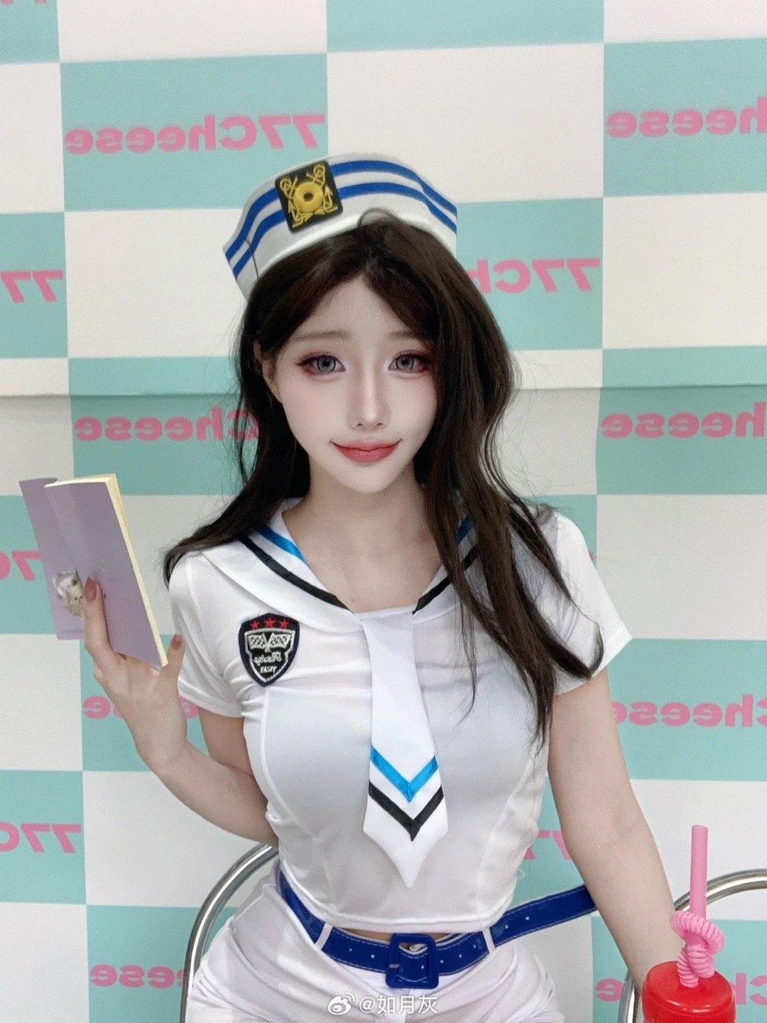 美女穿搭