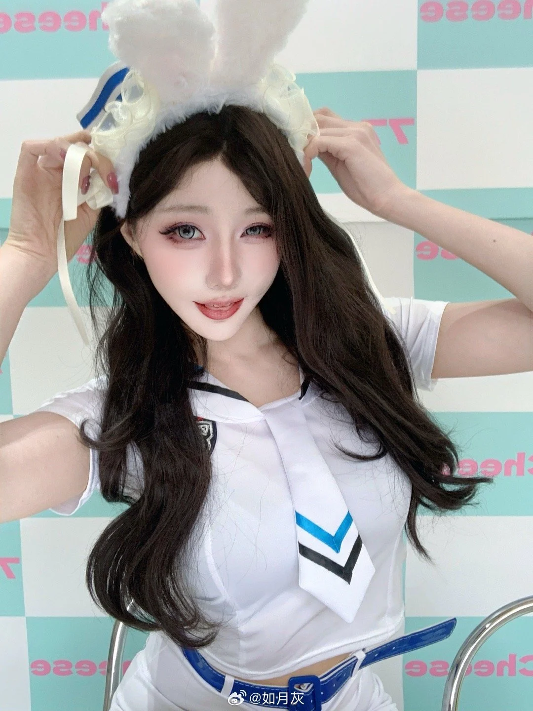 美女穿搭