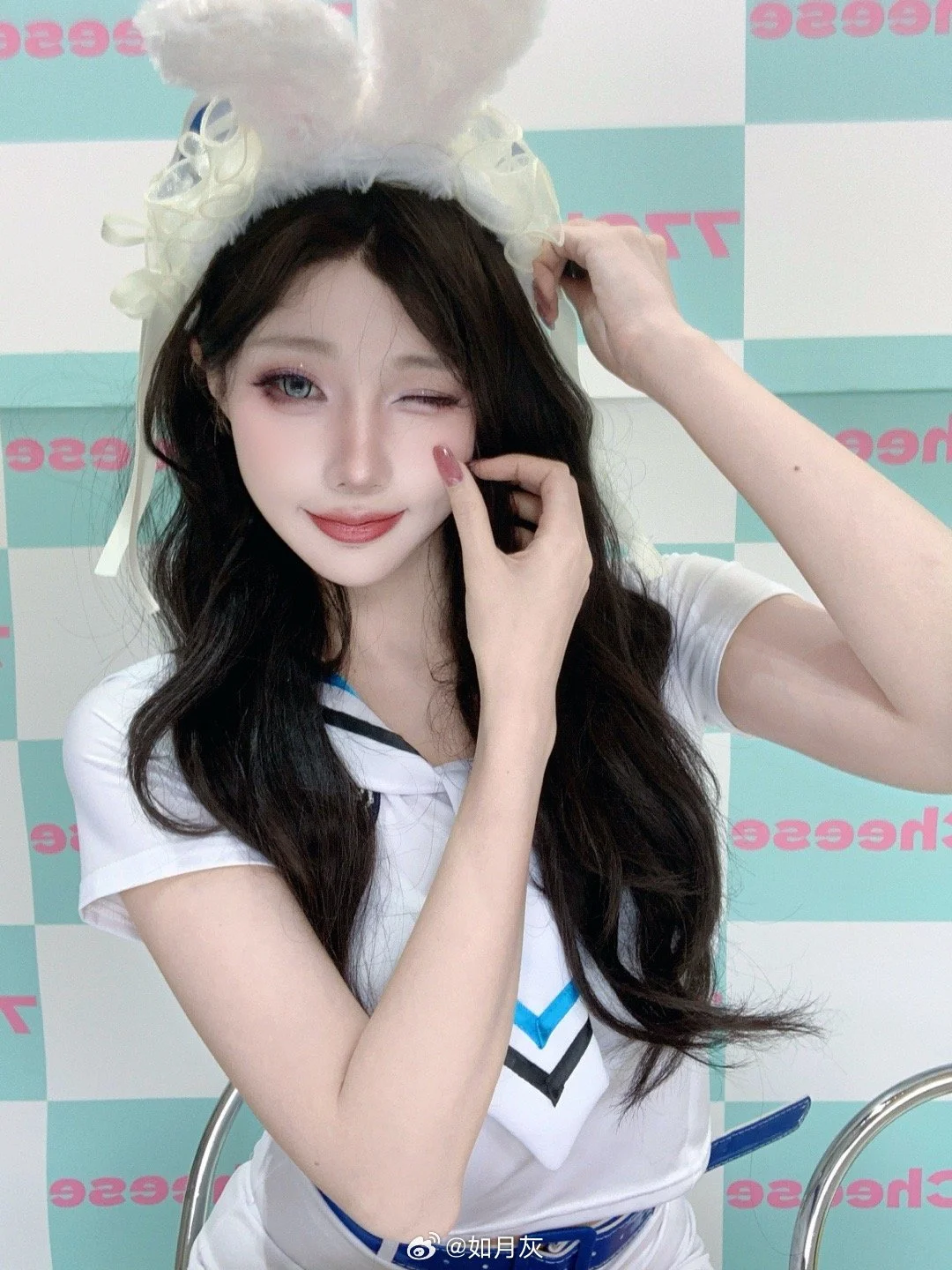美女穿搭