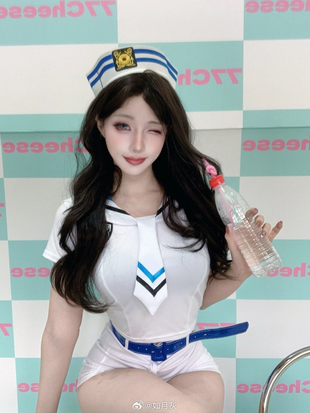 美女穿搭